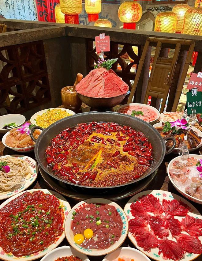 四川火锅的美味秘籍在这里冰球突破技巧辣得过瘾！
