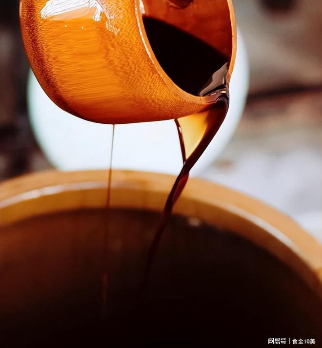 、蚝油到底啥区别？看完你就明白了冰球突破老抽、生抽、酱油、豉油(图3)